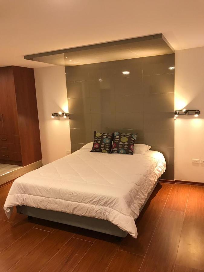 קיטו Hotel Bacastell מראה חיצוני תמונה