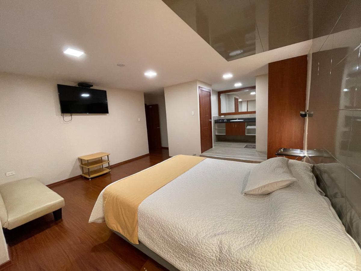 קיטו Hotel Bacastell מראה חיצוני תמונה