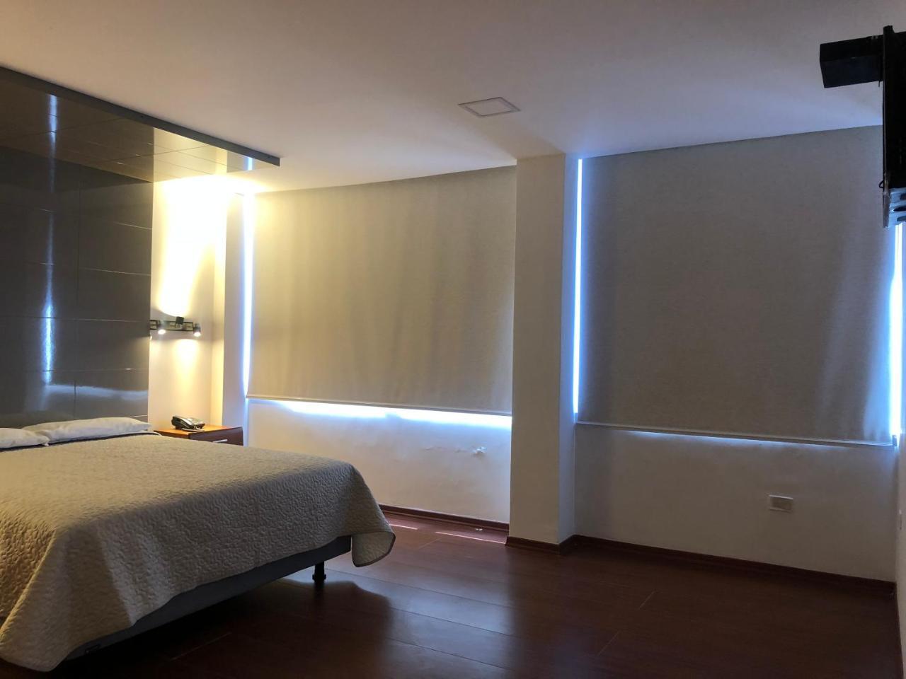 קיטו Hotel Bacastell מראה חיצוני תמונה