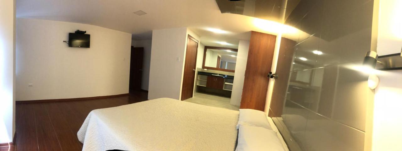 קיטו Hotel Bacastell מראה חיצוני תמונה